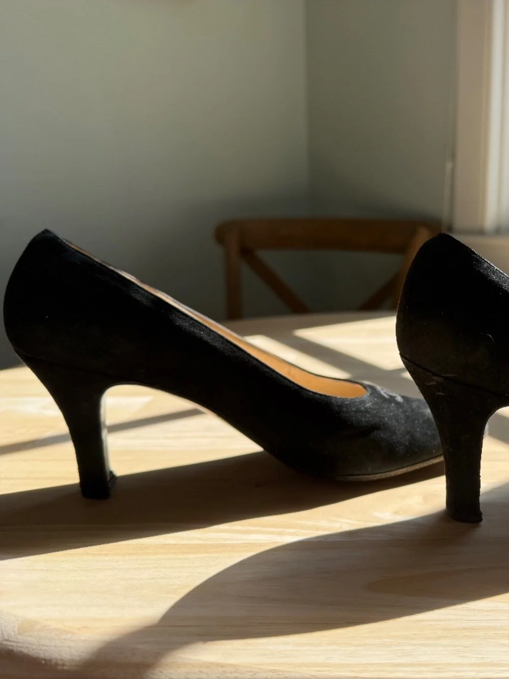 Vintage 90s CHANEL Black Suede CC Stitch Logo Pumps Heels Italy Size 38 US 8